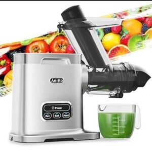 New In Box Silver Aeitto Juicer heavy duty